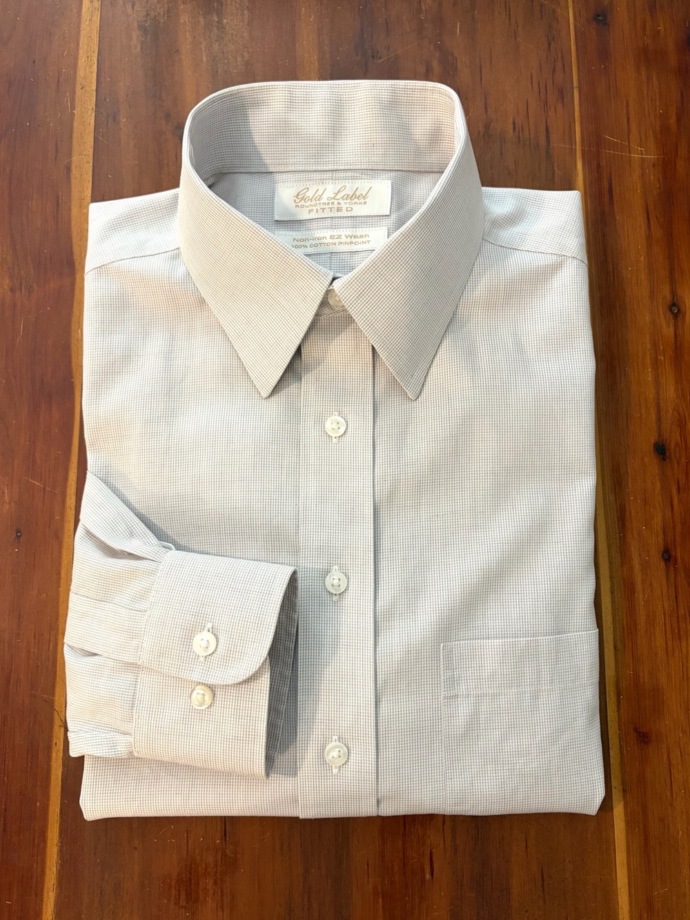 Gold Label Roundtree & Yorke Fitted No-Iron Houndstooth Point Collar Dress Shirt